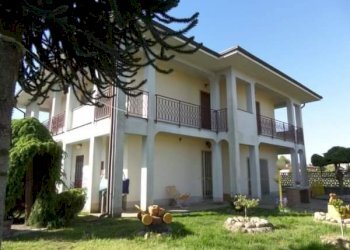 2aea7a04-6f04-415a-8d76-2cc2f64050a7.jpg - Villa Via Magenta 4, Villata - photo 2