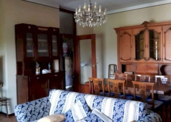 d8549050-ecac-4b94-a91c-061859fbd8c4.jpg - Villa Via Magenta 4, Villata - photo 20