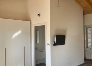 One-room apartment Pinerolo - photo 3