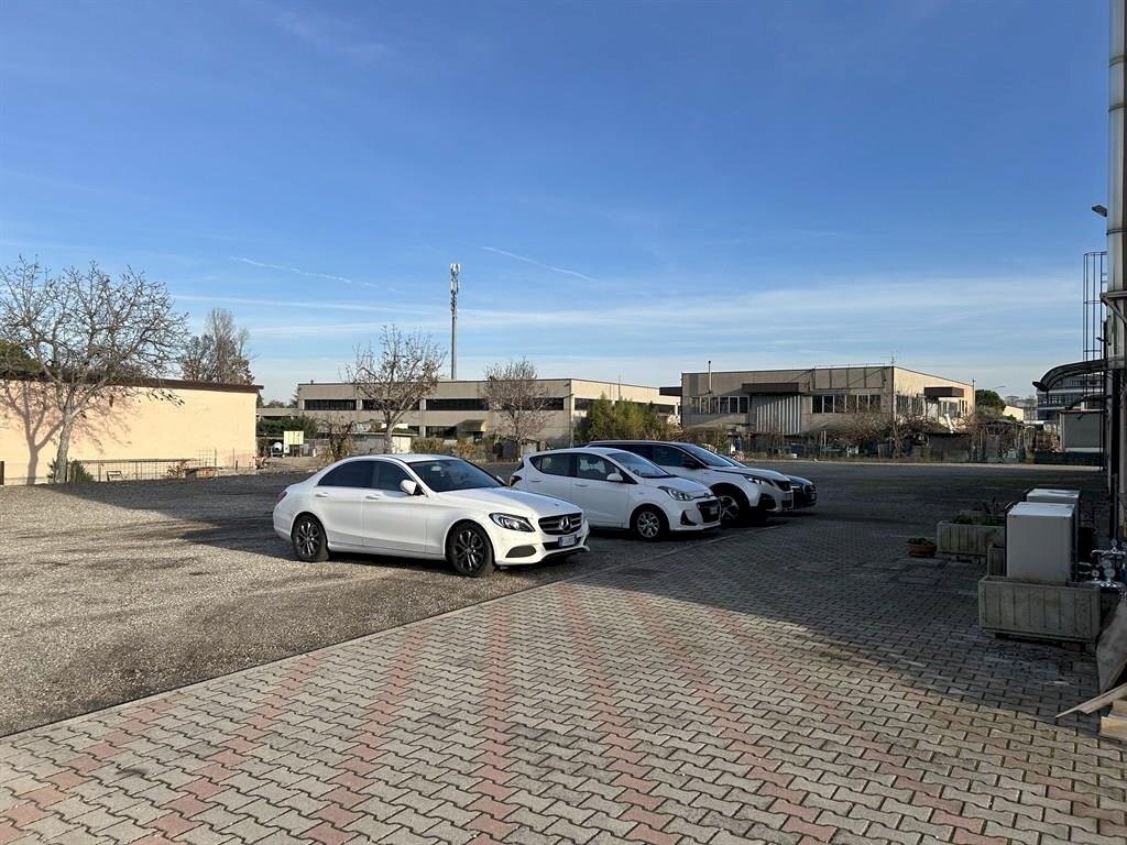 Shed Castel Guelfo di Bologna - photo 2