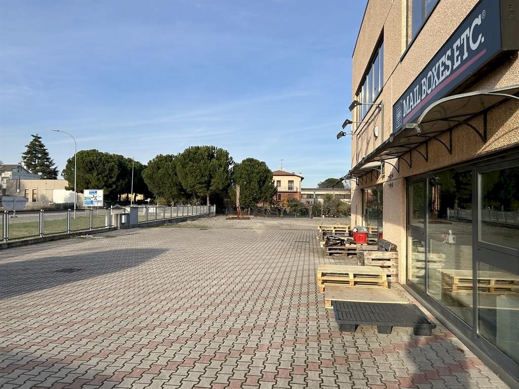 Shed Castel Guelfo di Bologna - photo 3