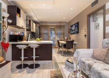 Trilocale Via Cristoforo Colombo, Caselle Torinese - foto 1