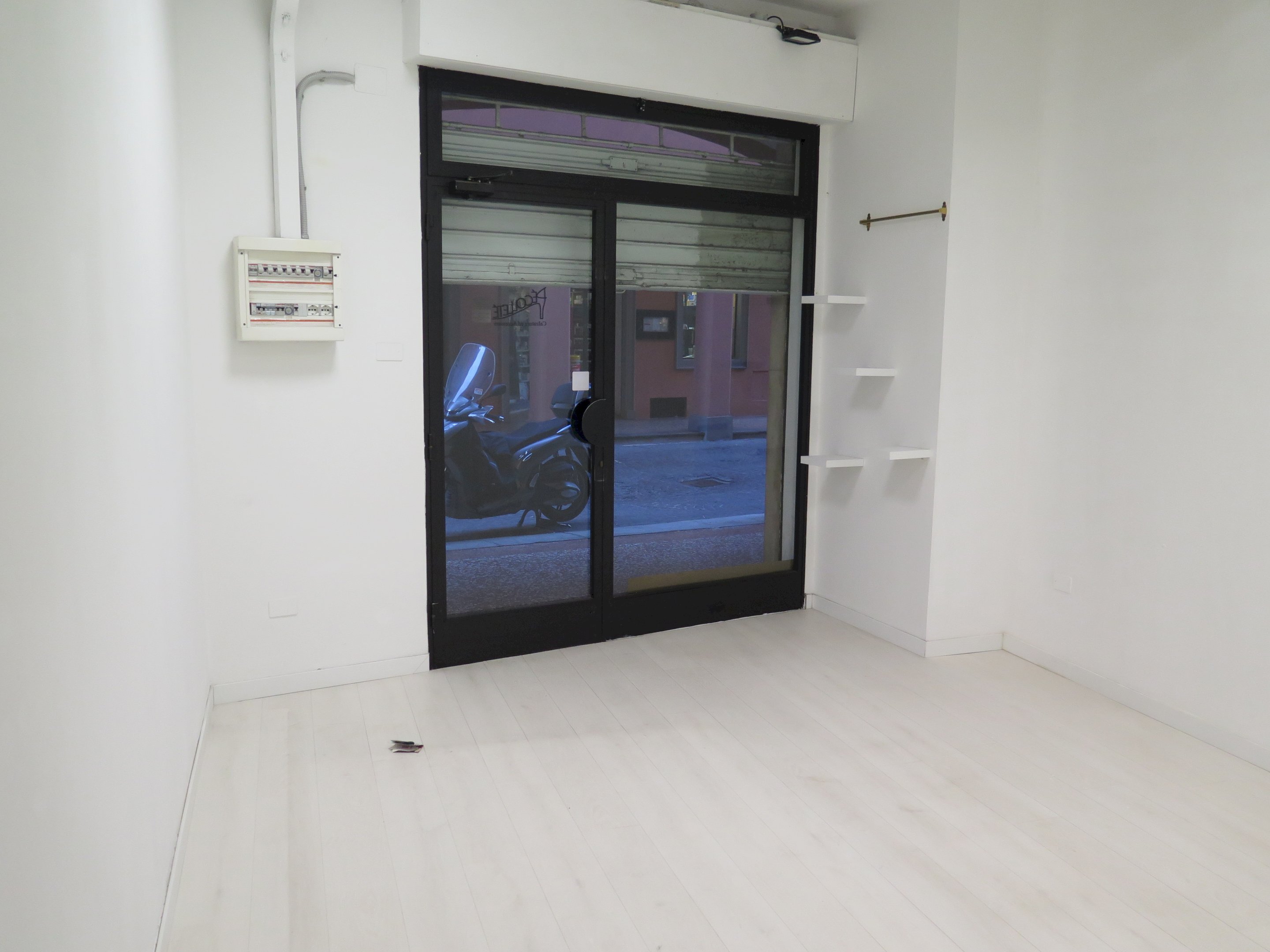 Negozio Bologna (zona Centro Storico) - foto 2