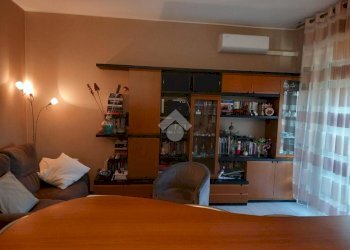 Three-room apartment Via Torino, Rozzano - photo 12