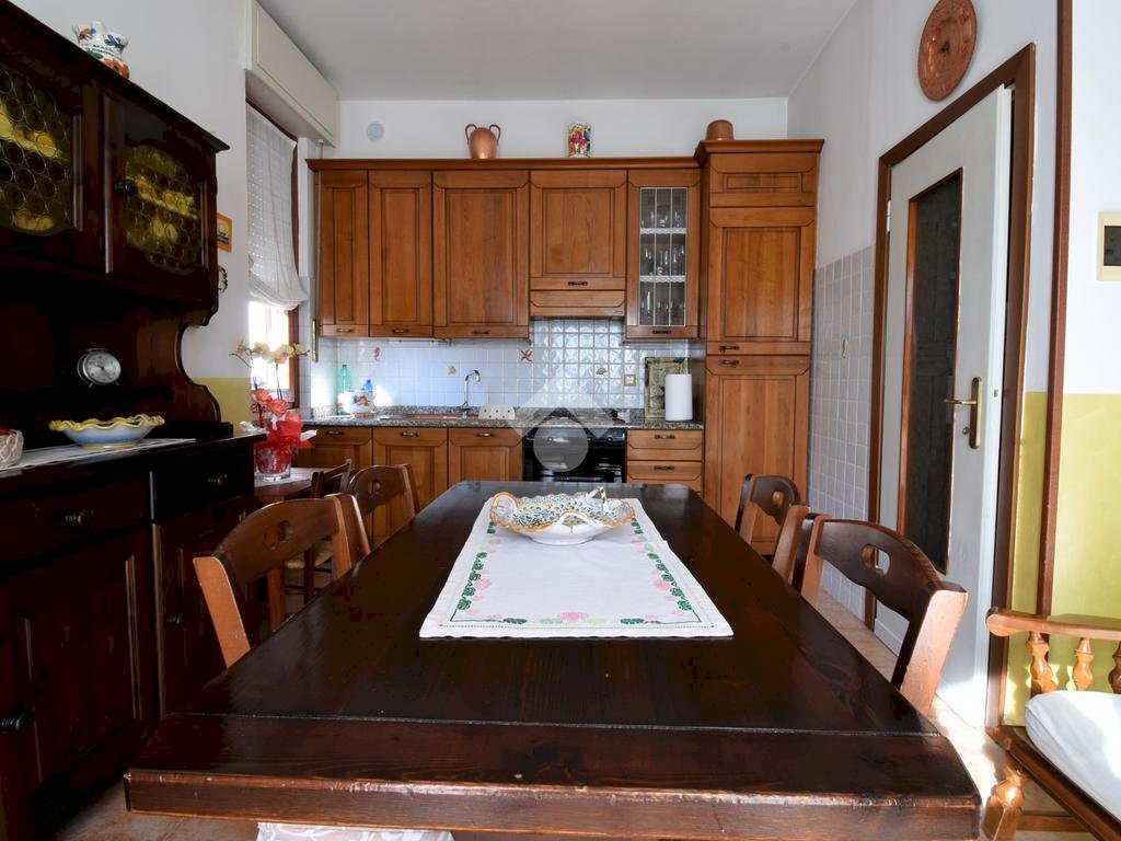 Three-room apartment Via Achille Grandi, Pieve Emanuele - photo 3