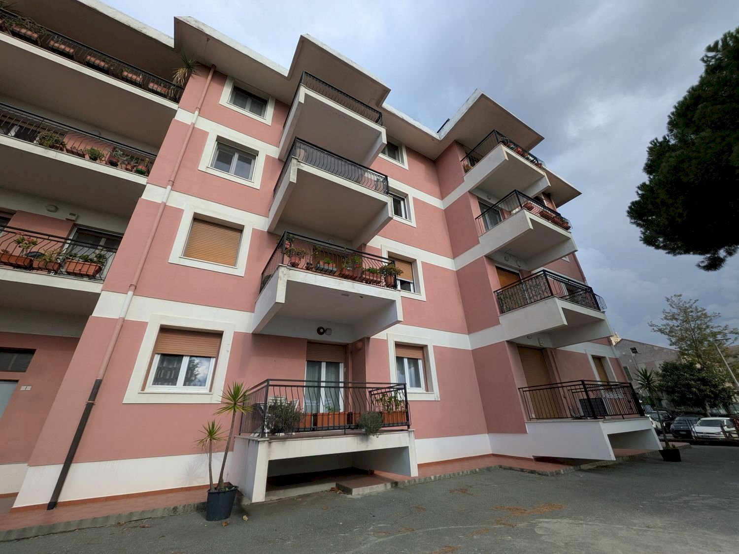 Quadrilocale Piazza Vittorio Consigliere, Genova (zona Sestri Ponente) - foto 1