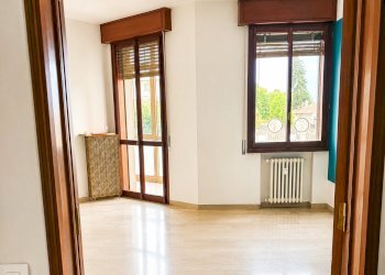 Apartment Viale Carlo Sigonio, Modena (neighborhood Buon Pastore - Parco Amendola) - photo 26