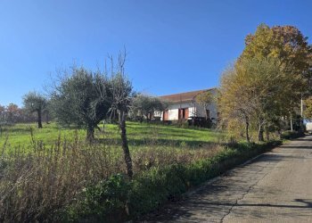 Foto 3 - Casa indipendente Contrada Pescocupo, Paternopoli - foto 3