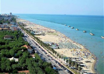 Foto 3 - Locale Commerciale via Marche
 
snc, Porto San Giorgio - foto 3