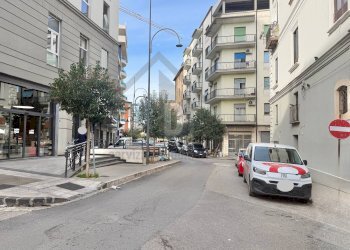 Foto 2 - Quadrilocale via monte grappa
 
4/c, Cosenza - foto 2