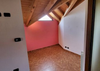 Foto 18 - Villa Monte Grappa, Lonate Pozzolo - foto 18