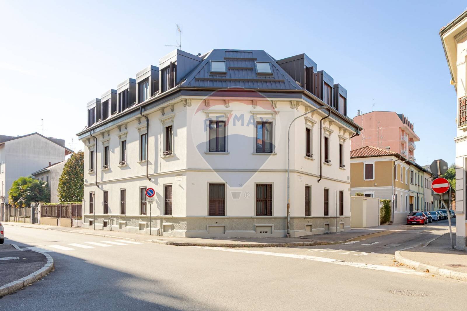 Edificio all\'aperto - Two-room apartment via San Carlo
47, Rho - photo 3