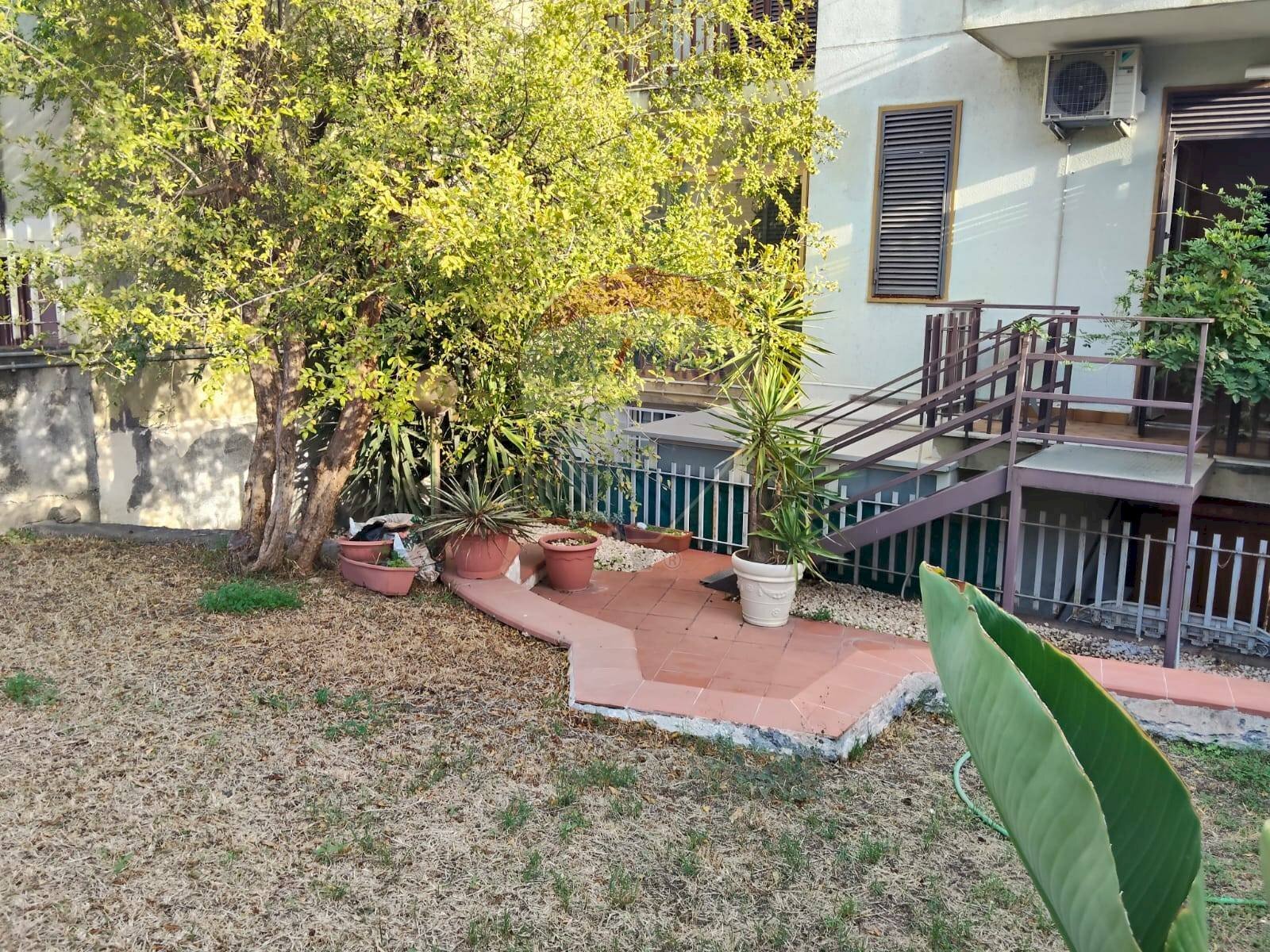 Giardino - Appartamento Viale Angelo Vasta
 
4, Catania - foto 2