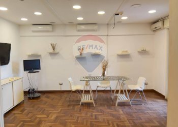 Sala da pranzo - Appartamento Viale Angelo Vasta
 
4, Catania - foto 11