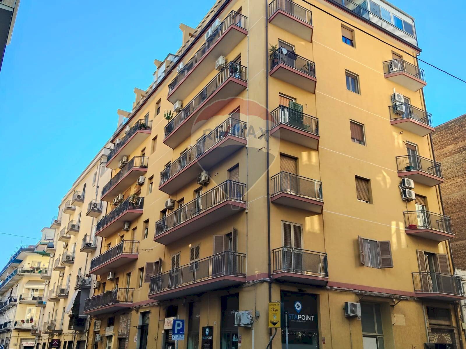 Edificio all\'aperto - Appartamento Via Genova
 
18, Catania - foto 1