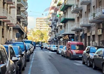 Edificio all\'aperto - Appartamento Via Genova
 
18, Catania - foto 9