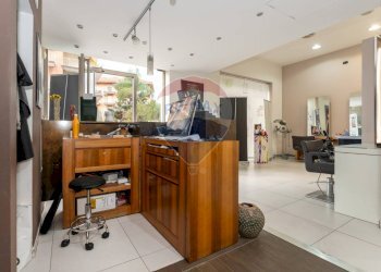 Cucina - Locale Commerciale via nuovaluce
97, Tremestieri Etneo - foto 6