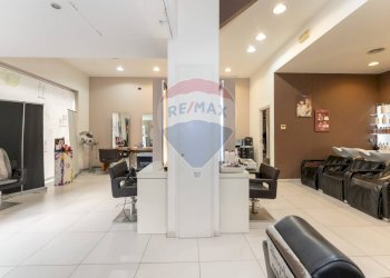 Cucina - Locale Commerciale via nuovaluce
97, Tremestieri Etneo - foto 7