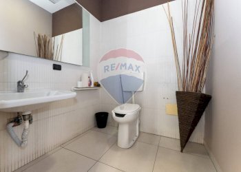 Bagno - Locale Commerciale via nuovaluce
97, Tremestieri Etneo - foto 22