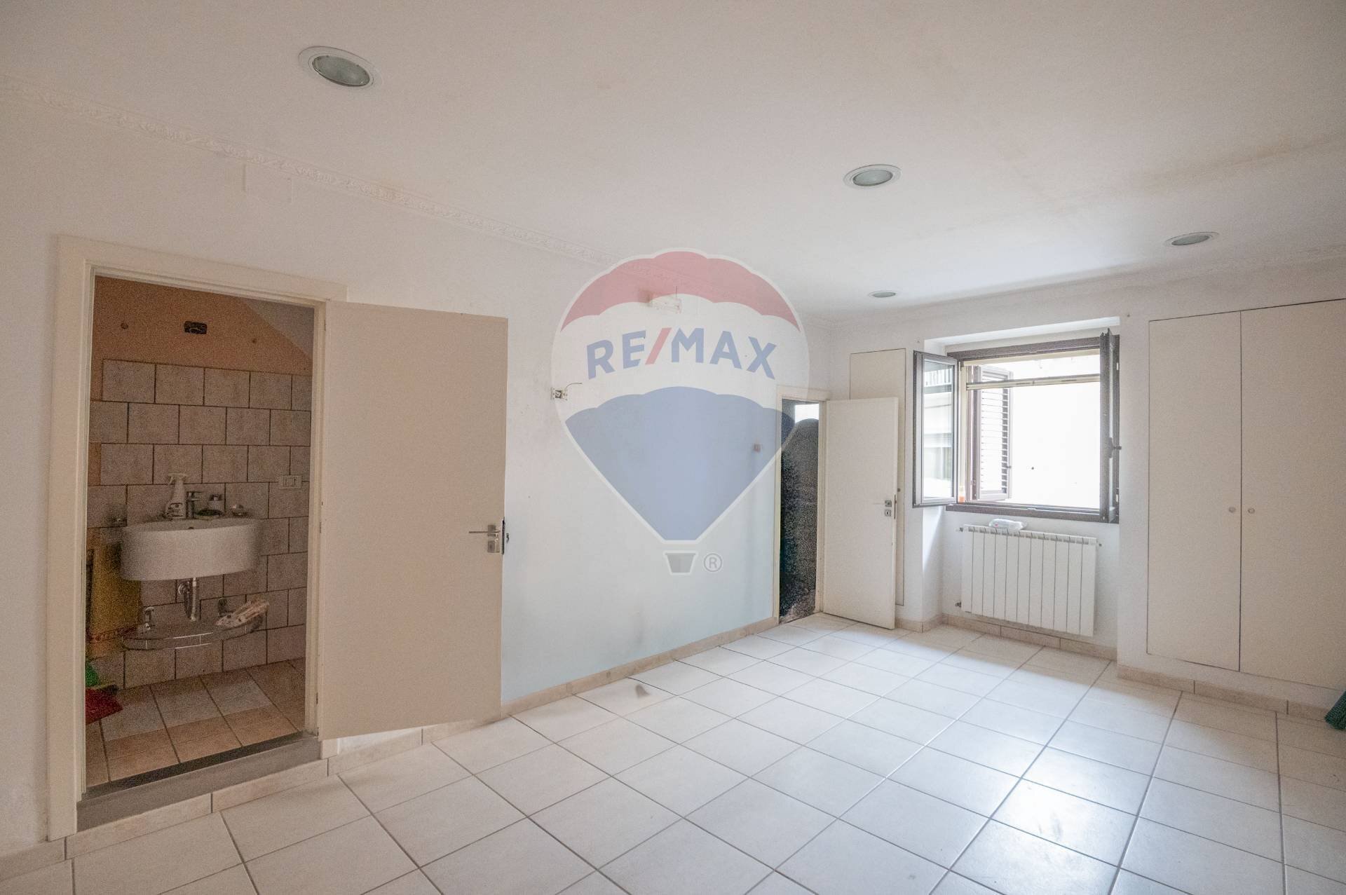 Stanza vuota - Quadrilocale Via Enrico Cialdini
 
185, Grammichele - foto 1