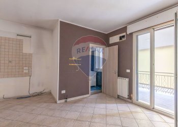 Stanza vuota - Quadrilocale Via Enrico Cialdini
 
185, Grammichele - foto 7