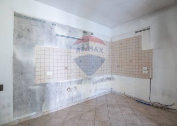 Stanza vuota - Quadrilocale Via Enrico Cialdini
 
185, Grammichele - foto 10