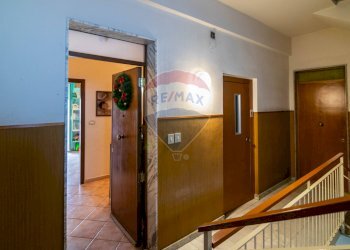 Hall / corridoio - Trilocale Via della Regione
 
7, Viagrande - foto 2