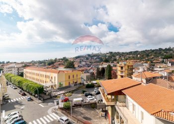 Edificio all\'aperto - Trilocale Via della Regione
 
7, Viagrande - foto 15