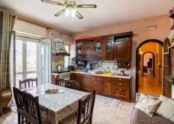 Cucina - Trilocale Via della Regione
 
7, Viagrande - foto 17