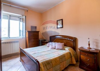 Camera / camera da letto - Trilocale Via della Regione
 
7, Viagrande - foto 19