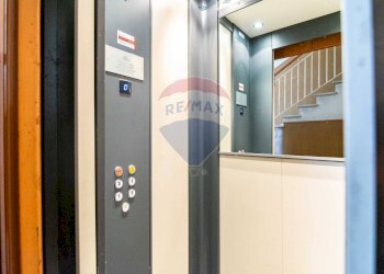 Hall / corridoio - Trilocale Via della Regione
 
7, Viagrande - foto 25