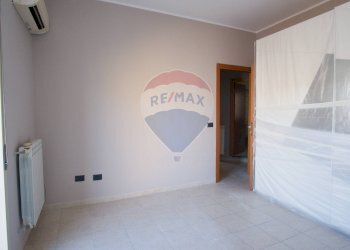 Stanza vuota - Appartamento Via Archimede
 
162, Misterbianco - foto 7