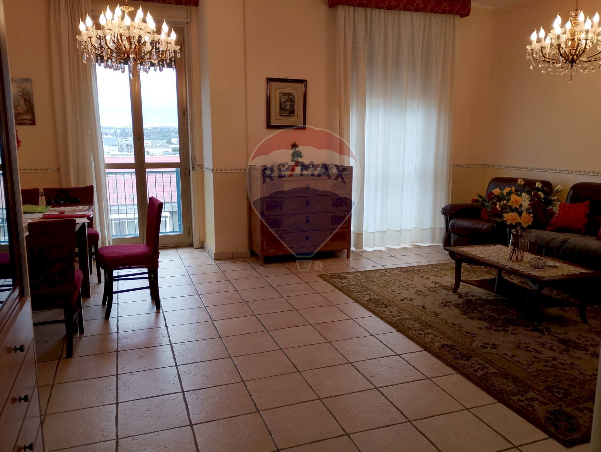 salone - Appartamento Via Giuseppe Pitre'
 
12, Catania - foto 2