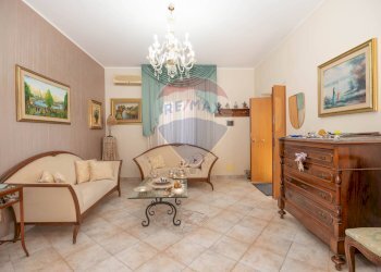 Soggiorno - Casa indipendente Via Madonna della Pietra
 
SNC, Mineo - foto 9