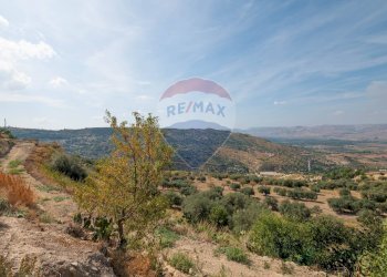 Vista delle montagne - Casa indipendente Via Madonna della Pietra
 
SNC, Mineo - foto 50