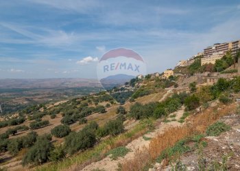 Vista delle montagne - Casa indipendente Via Madonna della Pietra
 
SNC, Mineo - foto 54
