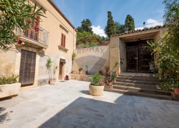 Terrazza - Casa indipendente Via Madonna della Pietra
 
SNC, Mineo - foto 56