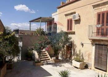 Casa all\'aperto - Casa indipendente Via Madonna della Pietra
 
SNC, Mineo - foto 59