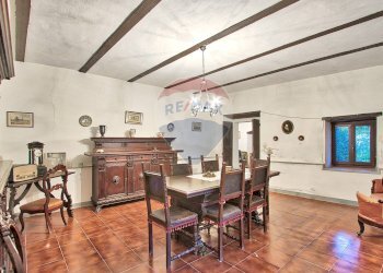 Sala da pranzo - Semi-detached house Loc. Casamona
 
16, Loro Ciuffenna - photo 8