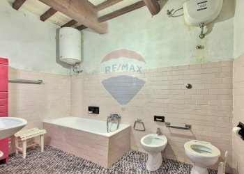 Bagno - Semi-detached house Loc. Casamona
 
16, Loro Ciuffenna - photo 10