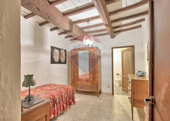 Camera / camera da letto - Semi-detached house Loc. Casamona
 
16, Loro Ciuffenna - photo 11