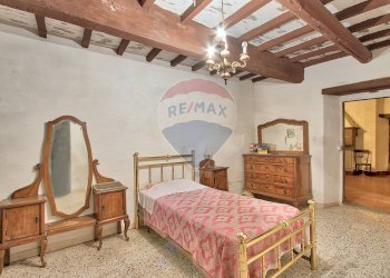 Camera / camera da letto - Semi-detached house Loc. Casamona
 
16, Loro Ciuffenna - photo 17