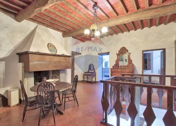 Sala da pranzo - Semi-detached house Loc. Casamona
 
16, Loro Ciuffenna - photo 19