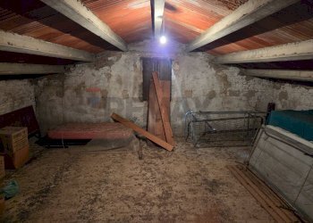 Stanza vuota - Semi-detached house Loc. Casamona
 
16, Loro Ciuffenna - photo 21