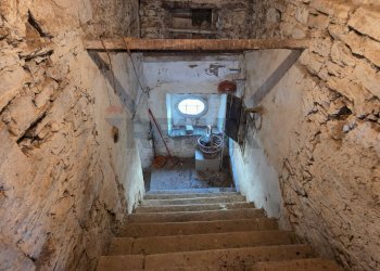 Scale - Semi-detached house Loc. Casamona
 
16, Loro Ciuffenna - photo 23