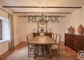 Sala da pranzo - Semi-detached house Loc. Casamona
 
16, Loro Ciuffenna - photo 5