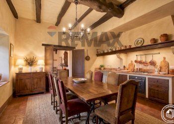Sala da pranzo - Semi-detached house Loc. Casamona
 
16, Loro Ciuffenna - photo 6