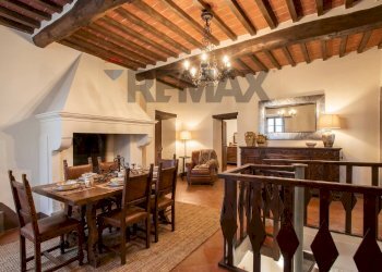 Sala da pranzo - Semi-detached house Loc. Casamona
 
16, Loro Ciuffenna - photo 8