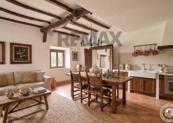 Sala da pranzo - Semi-detached house Loc. Casamona
 
16, Loro Ciuffenna - photo 10