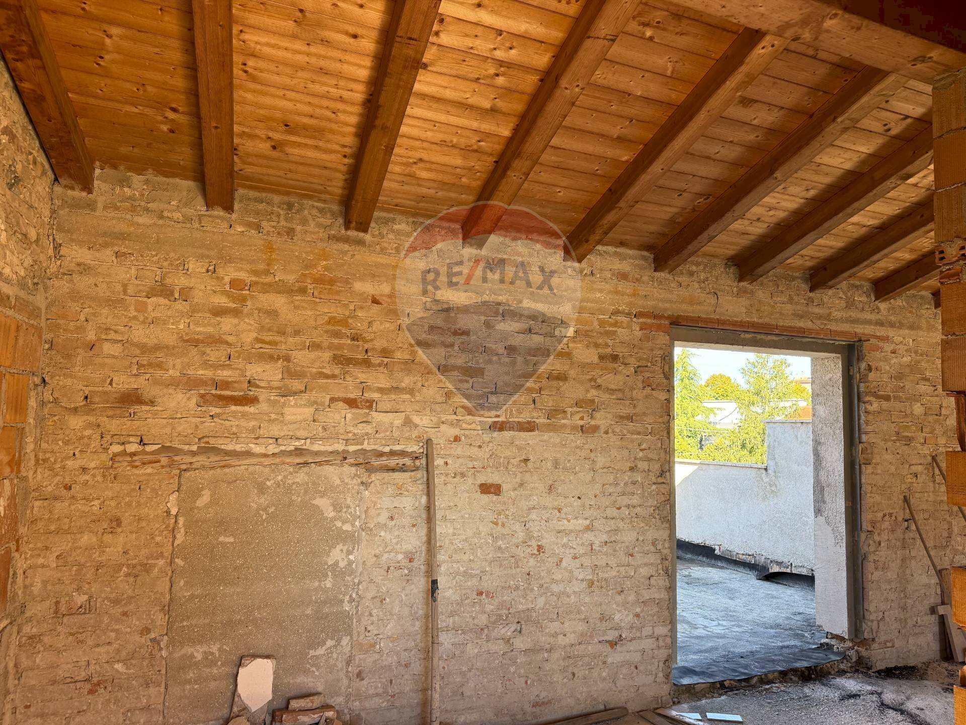 Stanza vuota - Appartamento via Piave
 
170, Santa Maria Nuova - foto 3